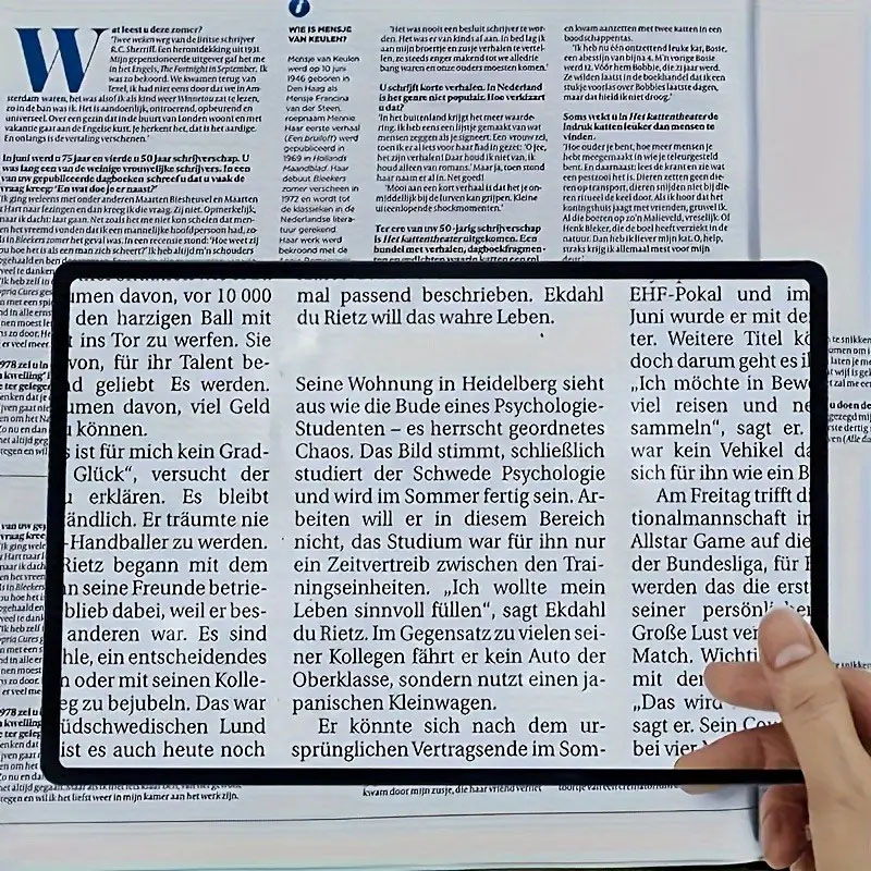 Lesezeichen mit Lupe