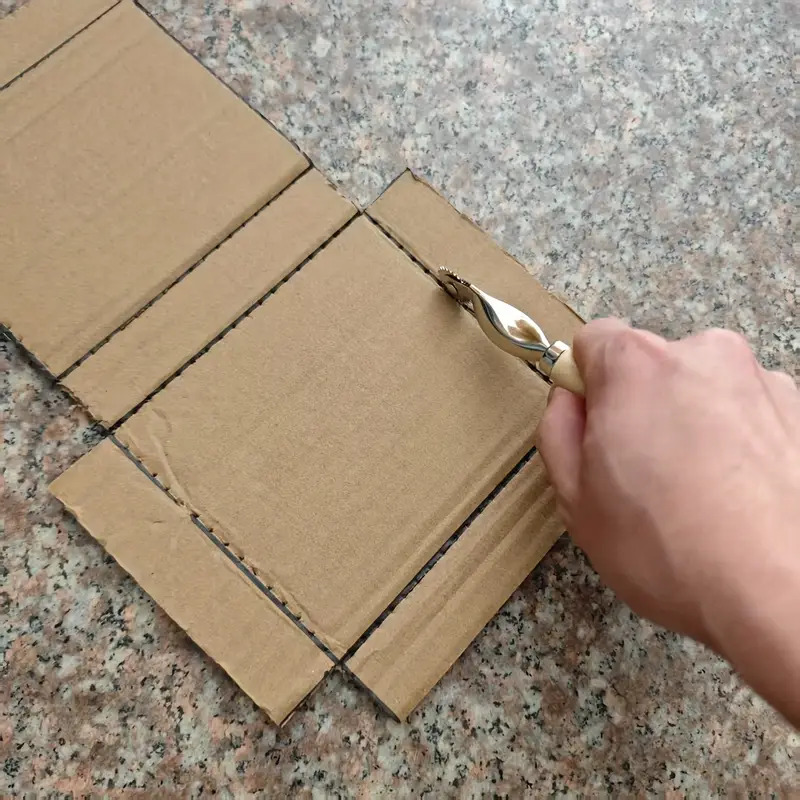 Perforierer für Papier und Karton