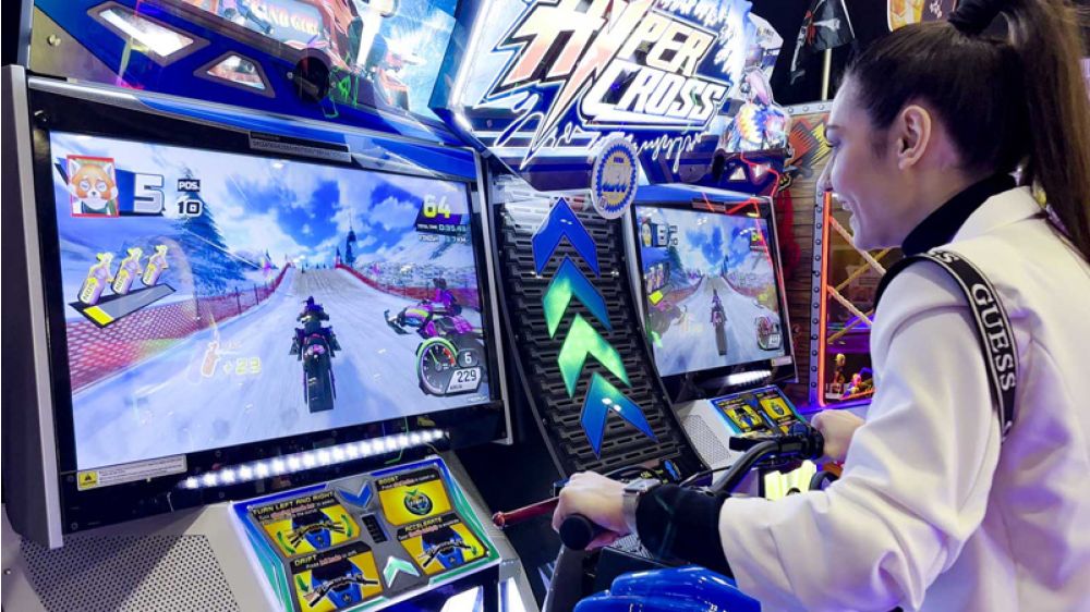 Hyper Cross Motion Twin